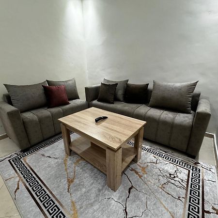 Appartement Spacieux Et Calme A Proximite De La Mer Et La Gare Agdal Rabat Extérieur photo